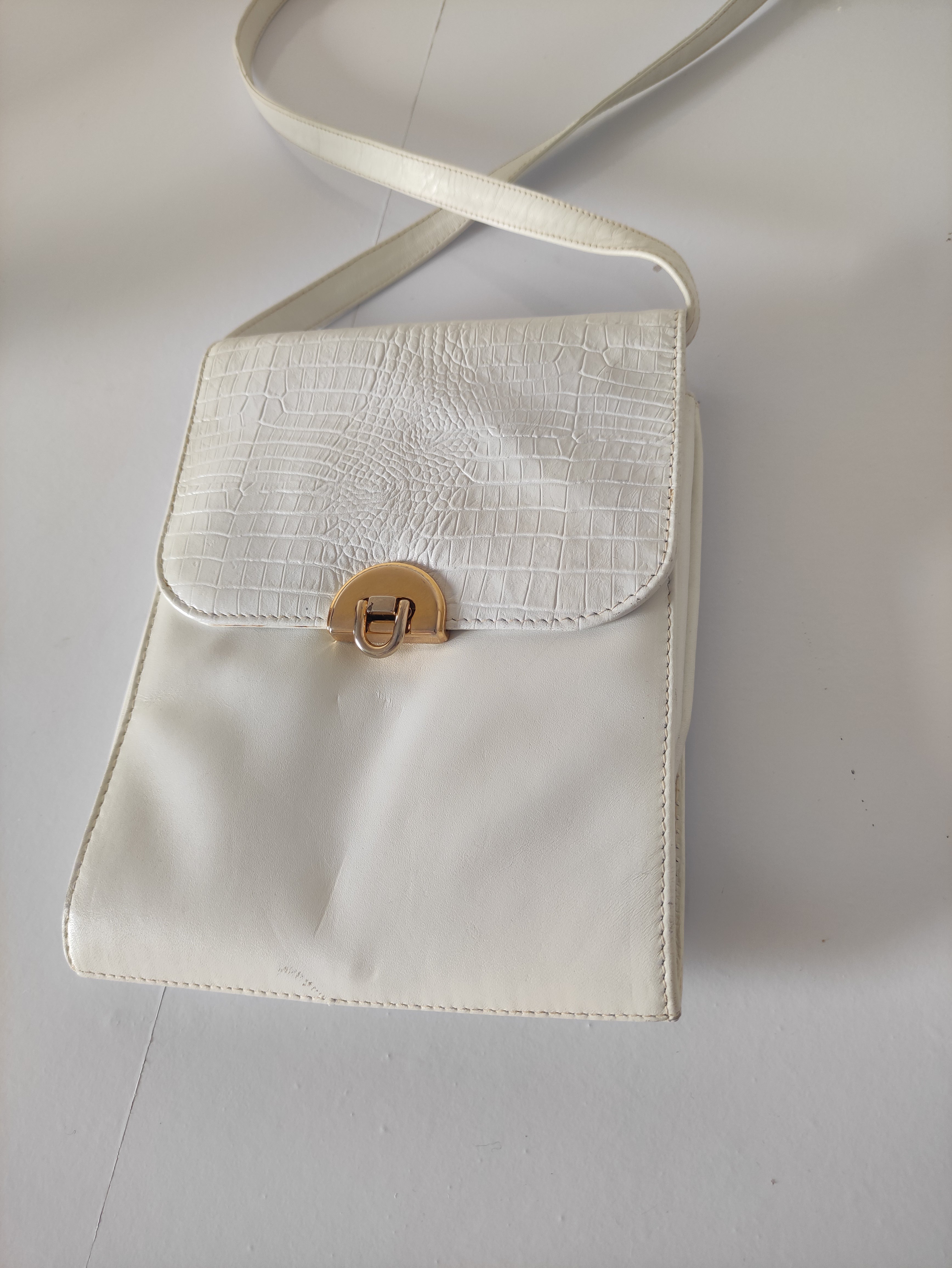 Crossbody Bag White