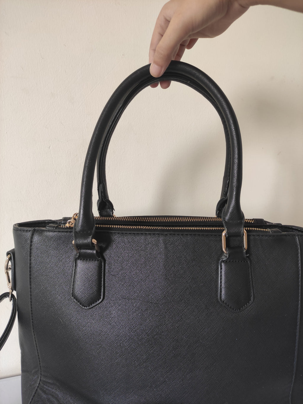 Carpisa Shoulder Bag