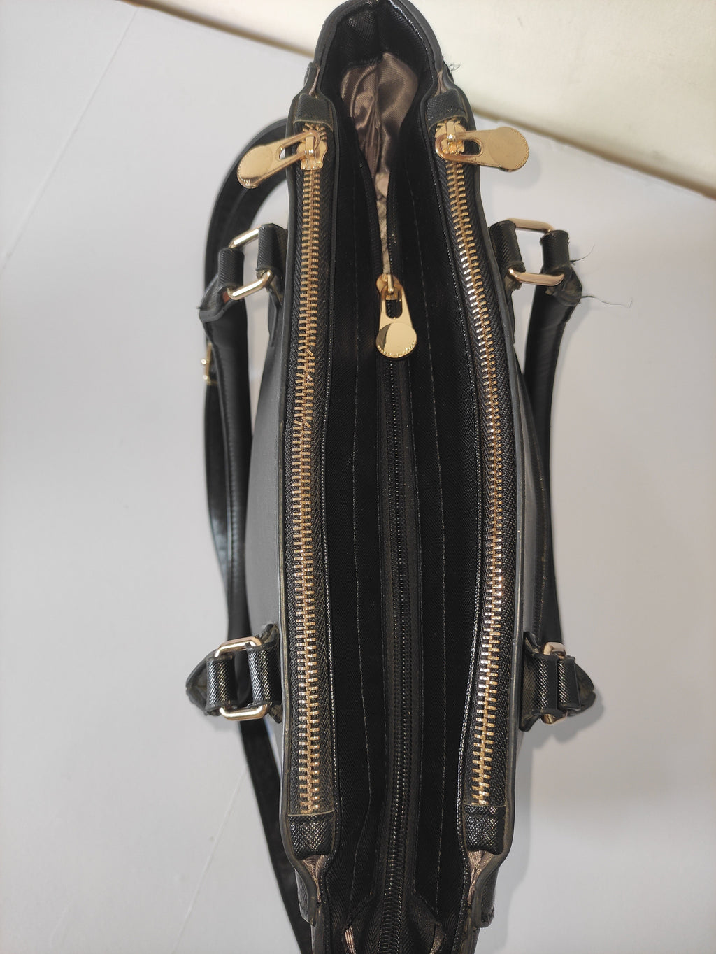 Carpisa Shoulder Bag