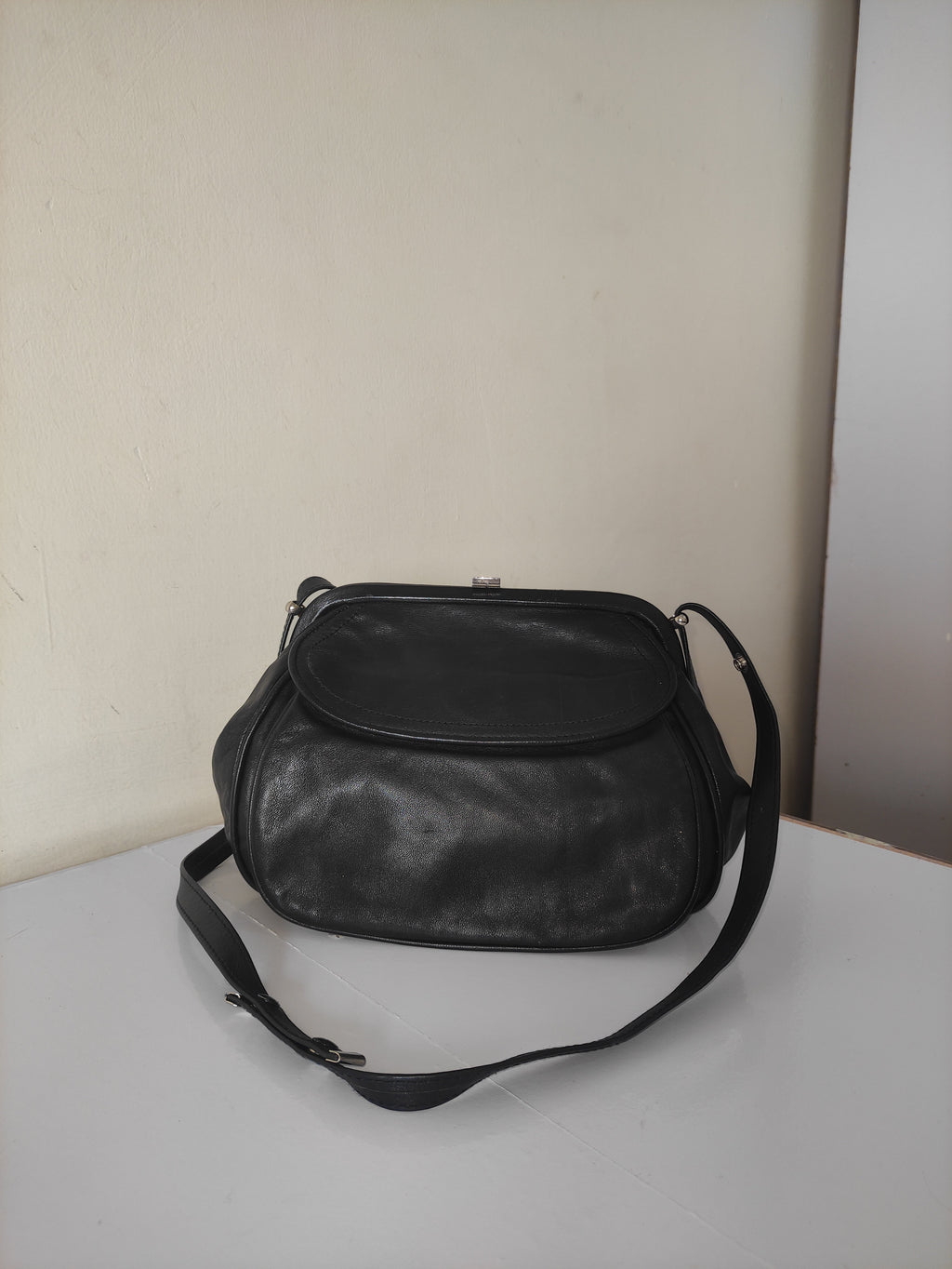 Discord Clasp Bag