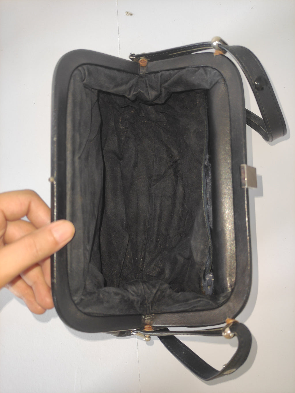 Discord Clasp Bag