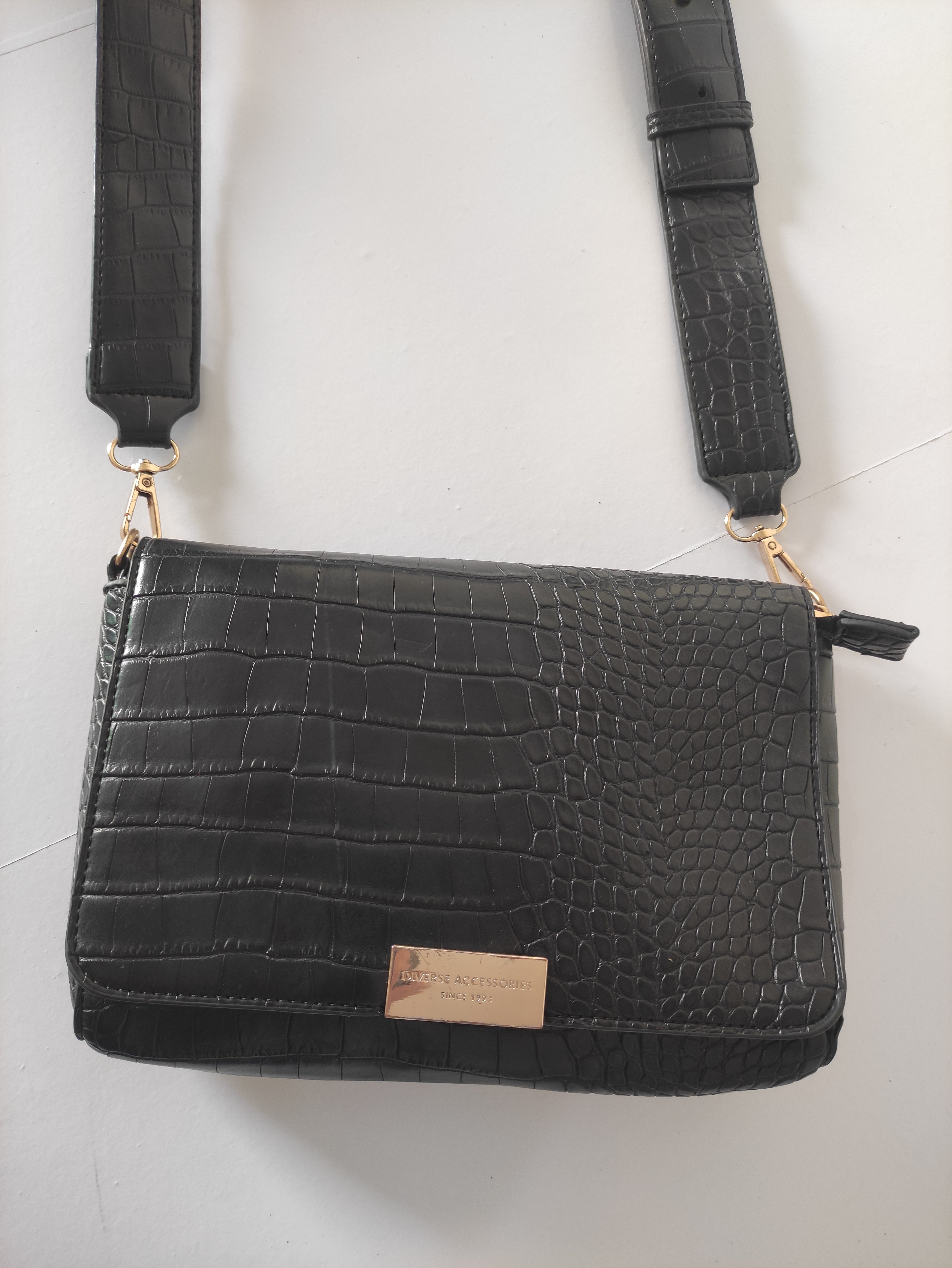 Sling Flap Bag