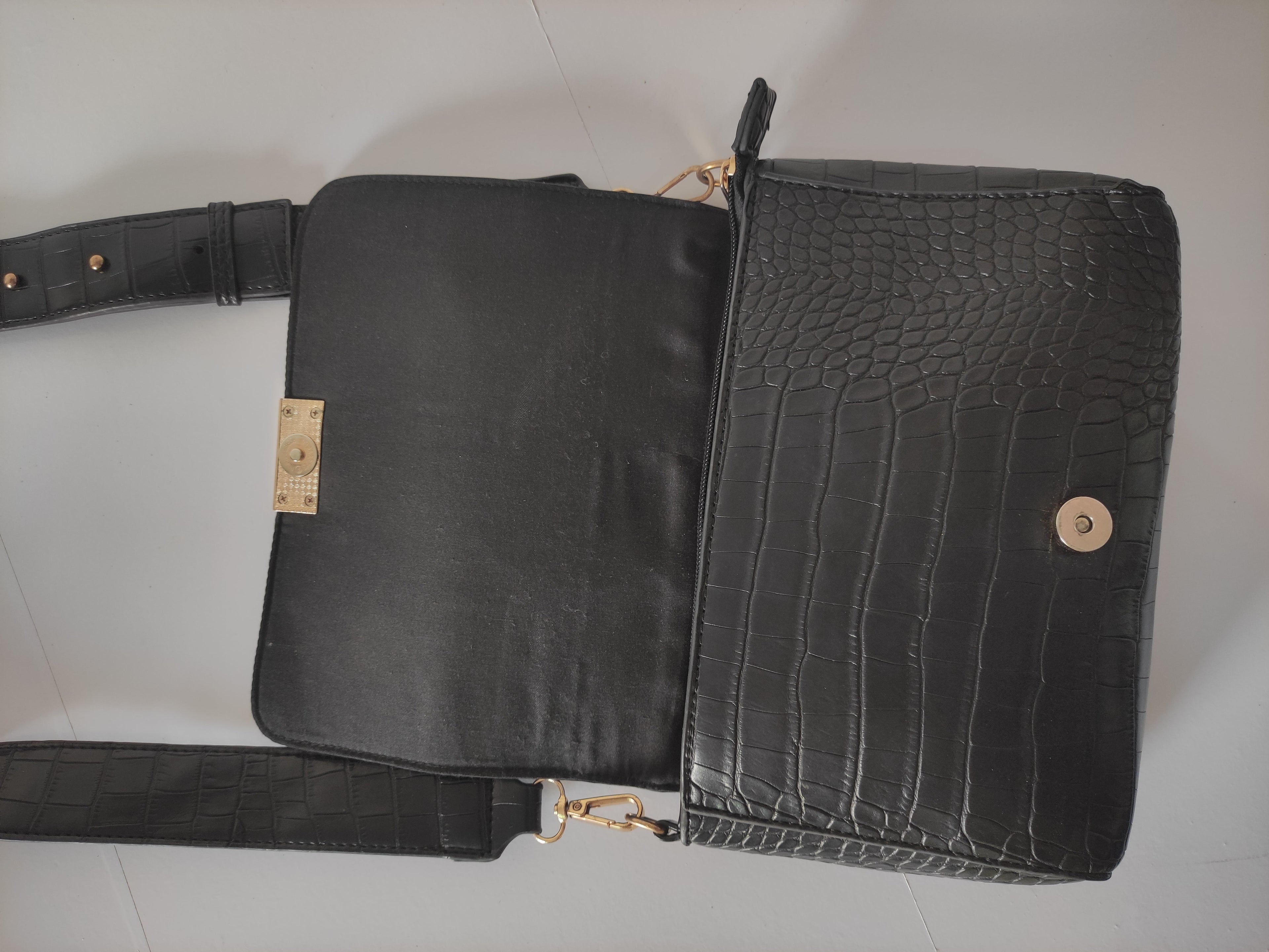 Sling Flap Bag