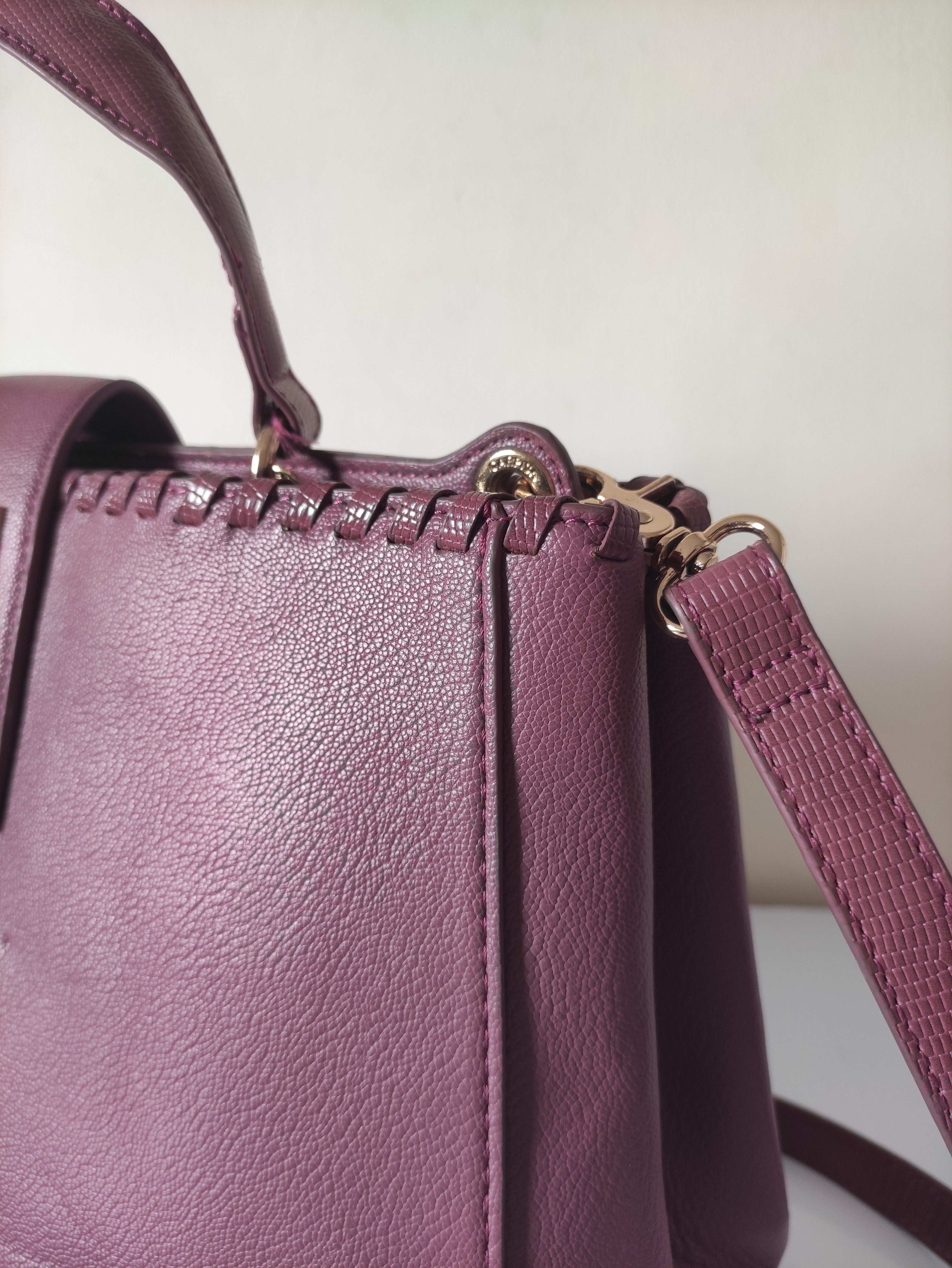 Carpisa Shoulder Bag
