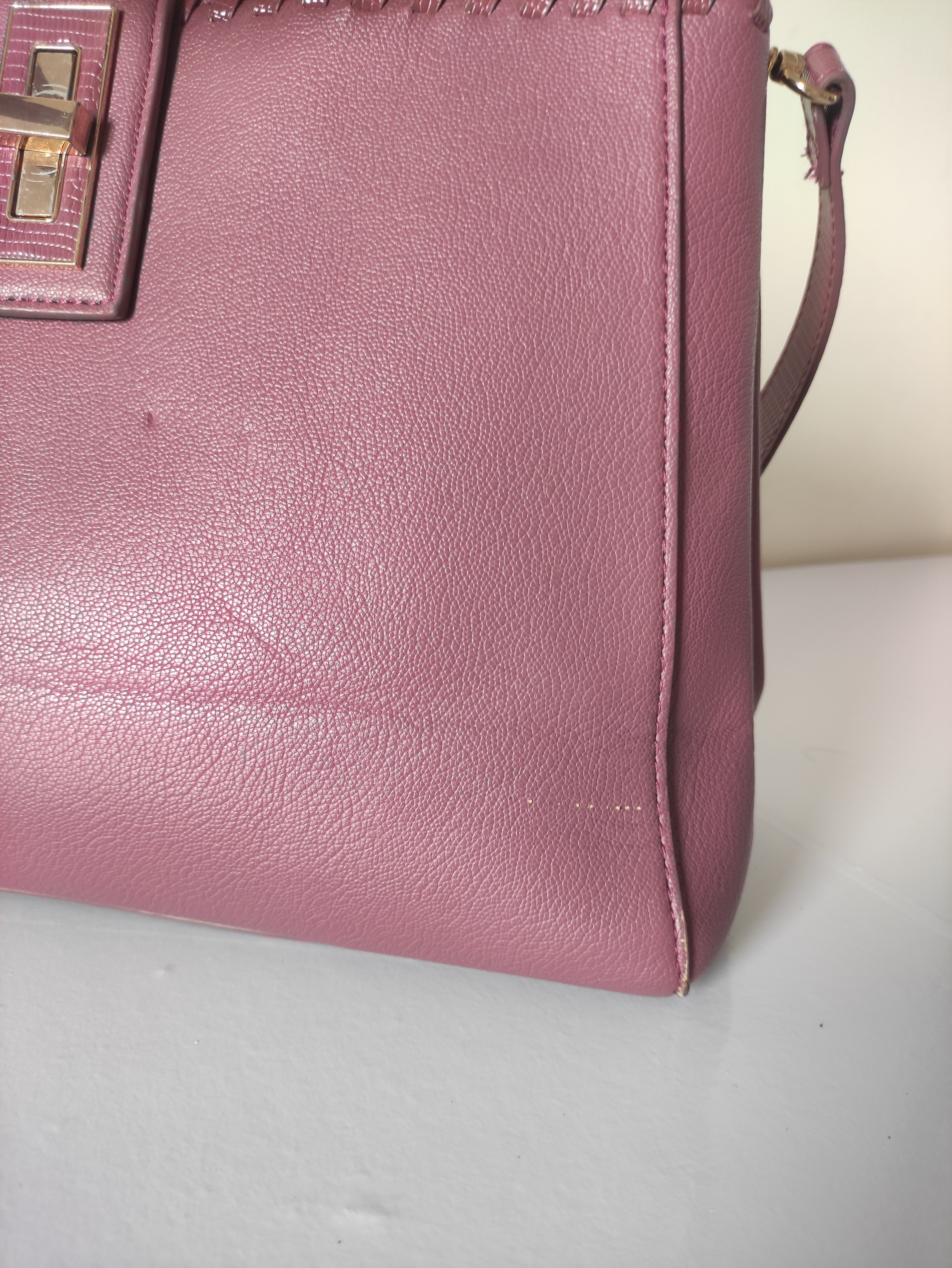 Carpisa Shoulder Bag
