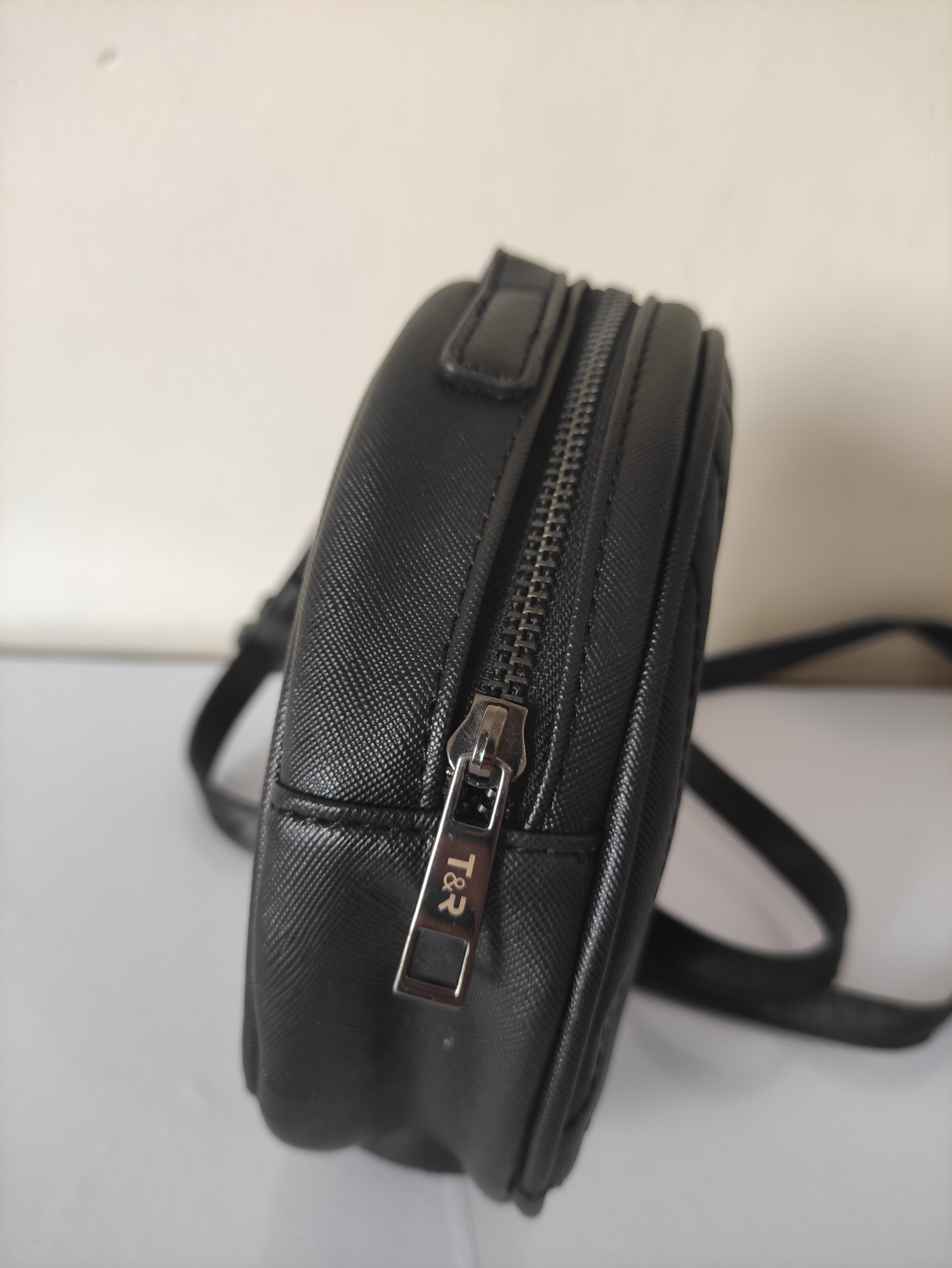 Realer Black Bag