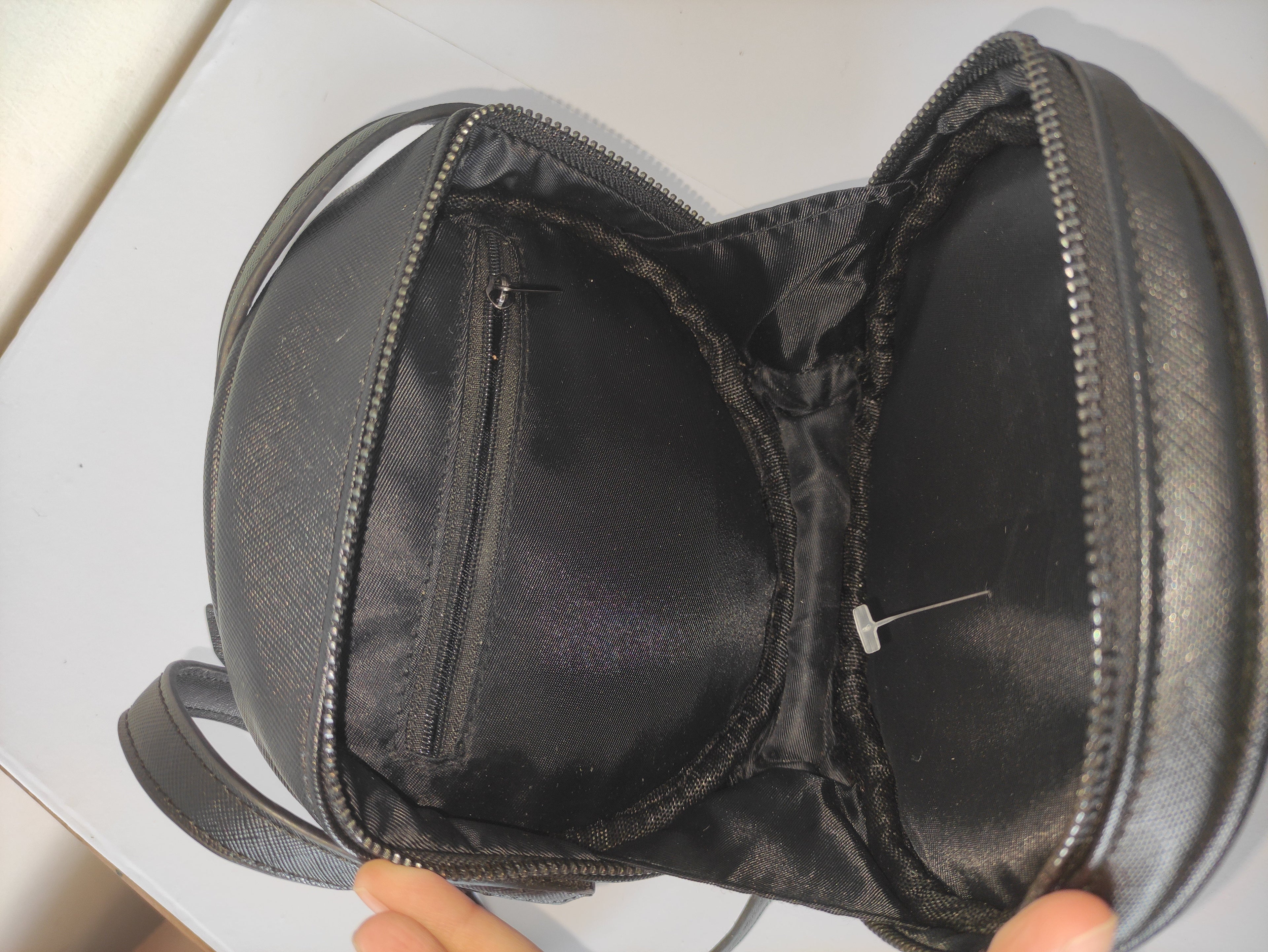 Realer Black Bag